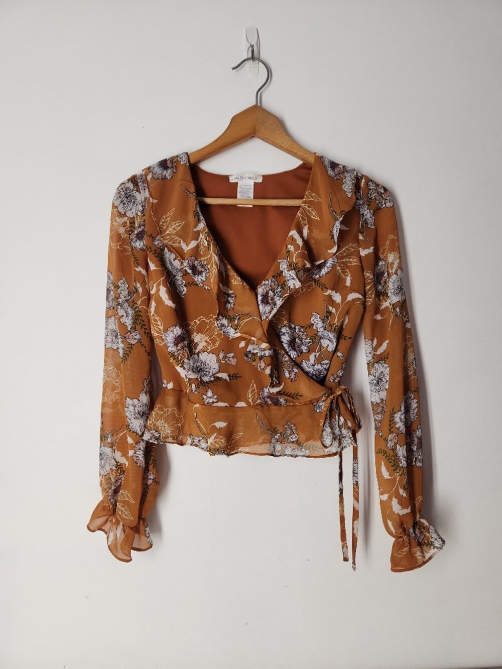 Miley + Molly floral wrap crop blouse top V-neckline ruffle trim chiffon S